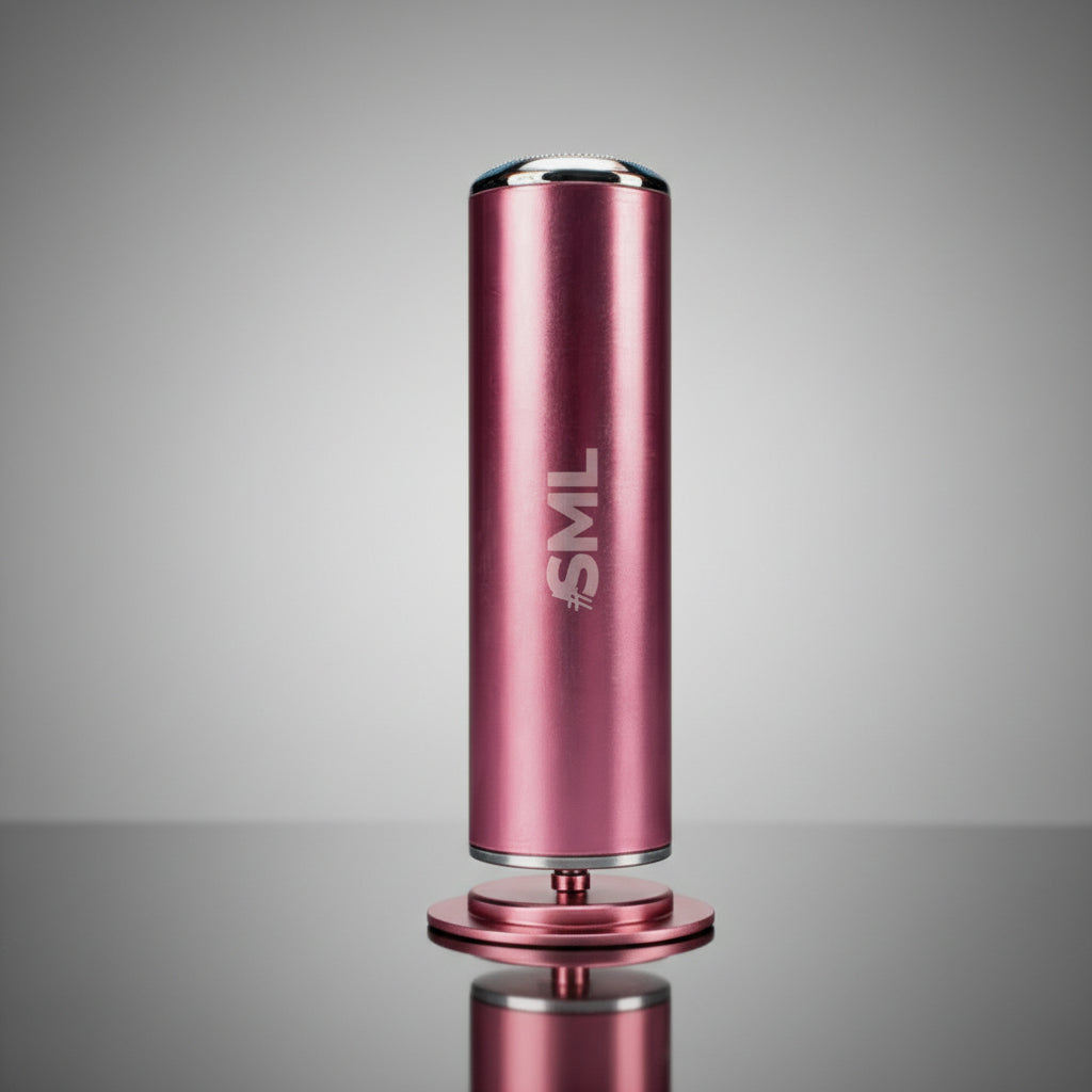 freepik_isolate-the-product-from-its-original-background-and-place-it-in-the-following-scene-studio-gradient